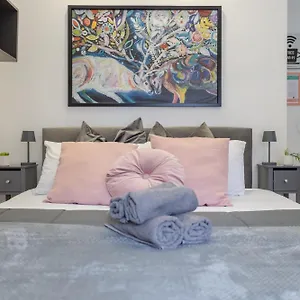 https://portuense-rome-holiday-studio-with-little-private-garden.it-romehotels.com